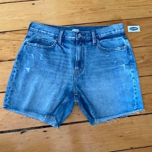 Old navy women’s jean shorts- high rise- 5 in inseam- size 10 *new w tags